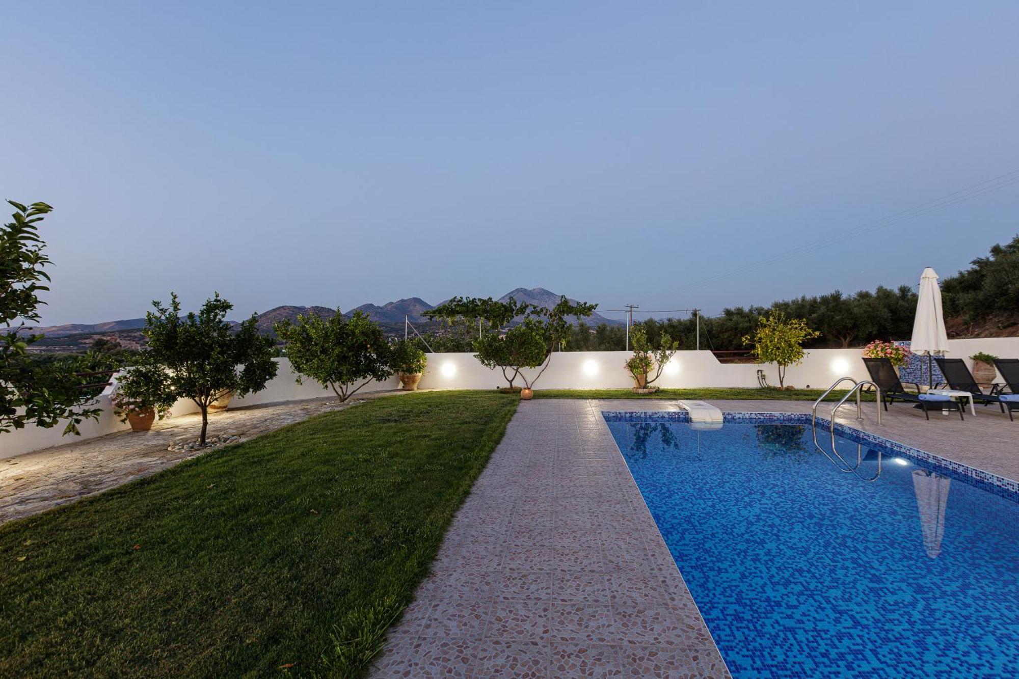 Marina Villa, A Nature Inspiring Retreat Perama  Extérieur photo
