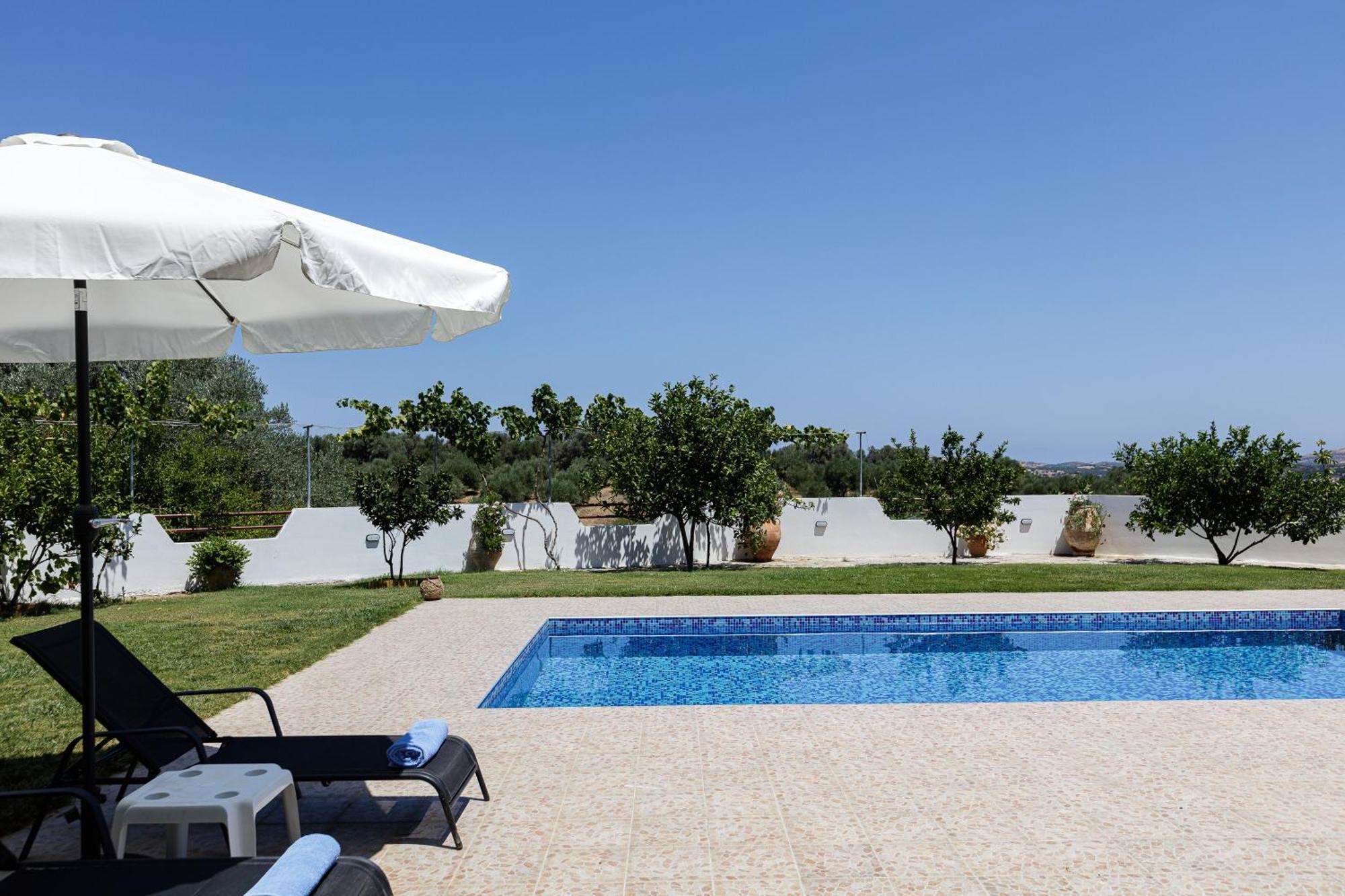 Marina Villa, A Nature Inspiring Retreat Perama  Extérieur photo