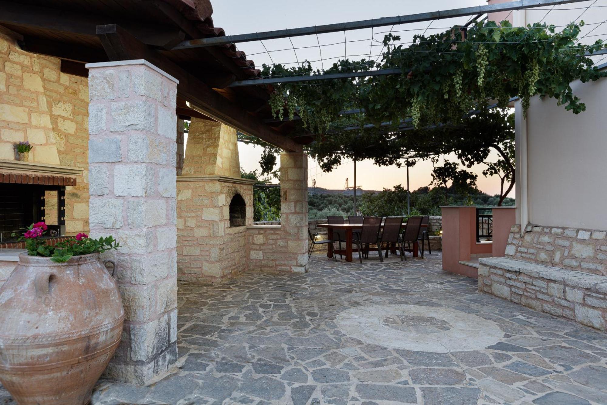 Marina Villa, A Nature Inspiring Retreat Perama  Extérieur photo